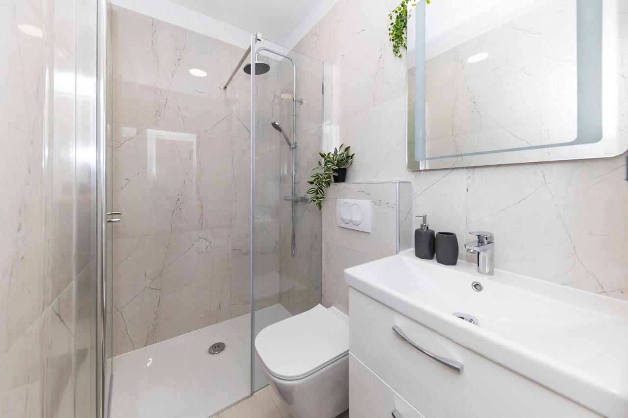 Apartment Marianne , Parking Free , 2 Bedroom & 2 Bathroom , Modern & Cozy Ζαντάρ Εξωτερικό φωτογραφία